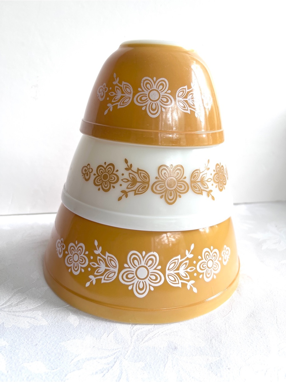 Pyrex Vintage Butterfly Gold Stacking Mixing Bowls 401 402 403